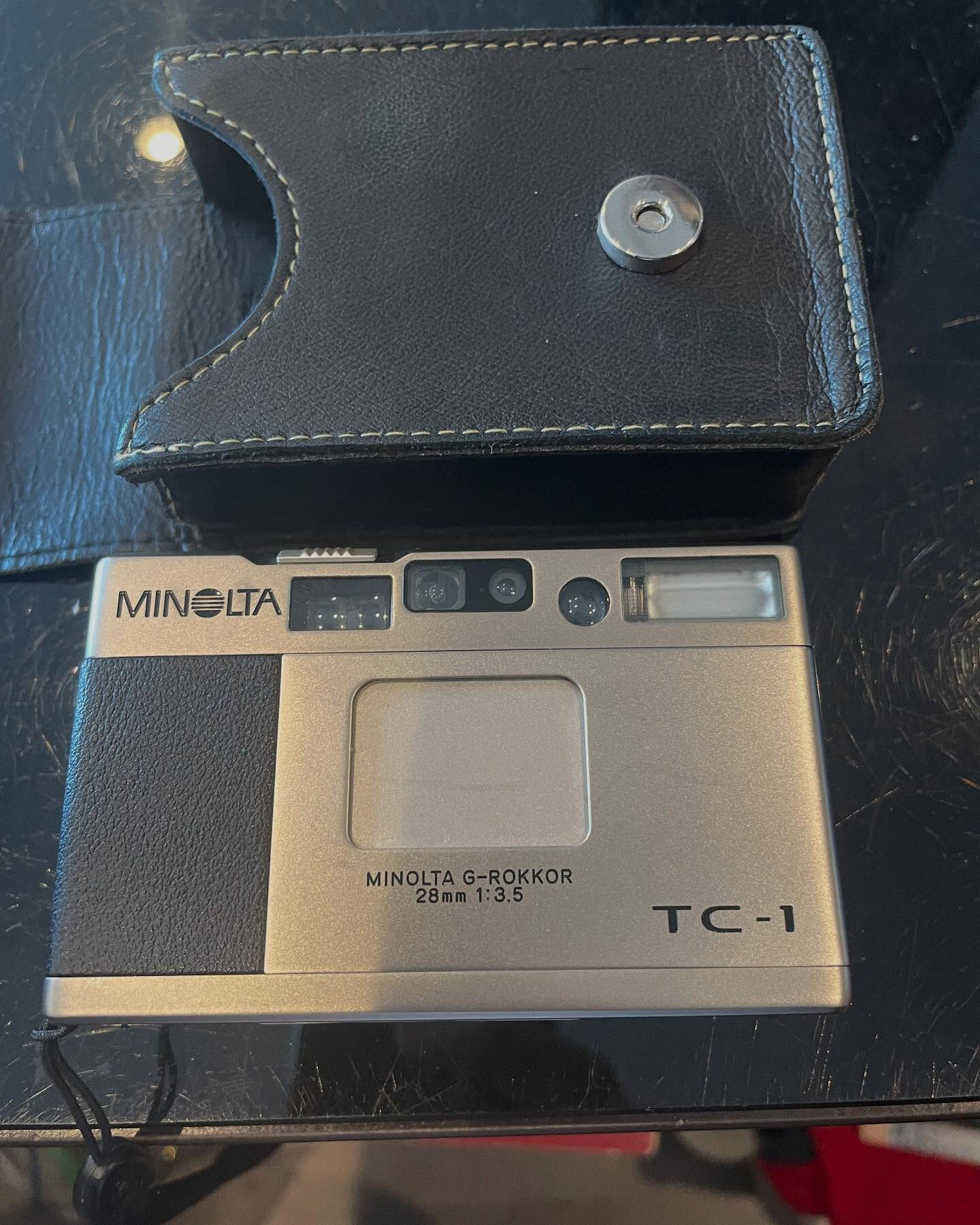 本日は希少なミノルタTC-1のカメラをお買取させて頂きました