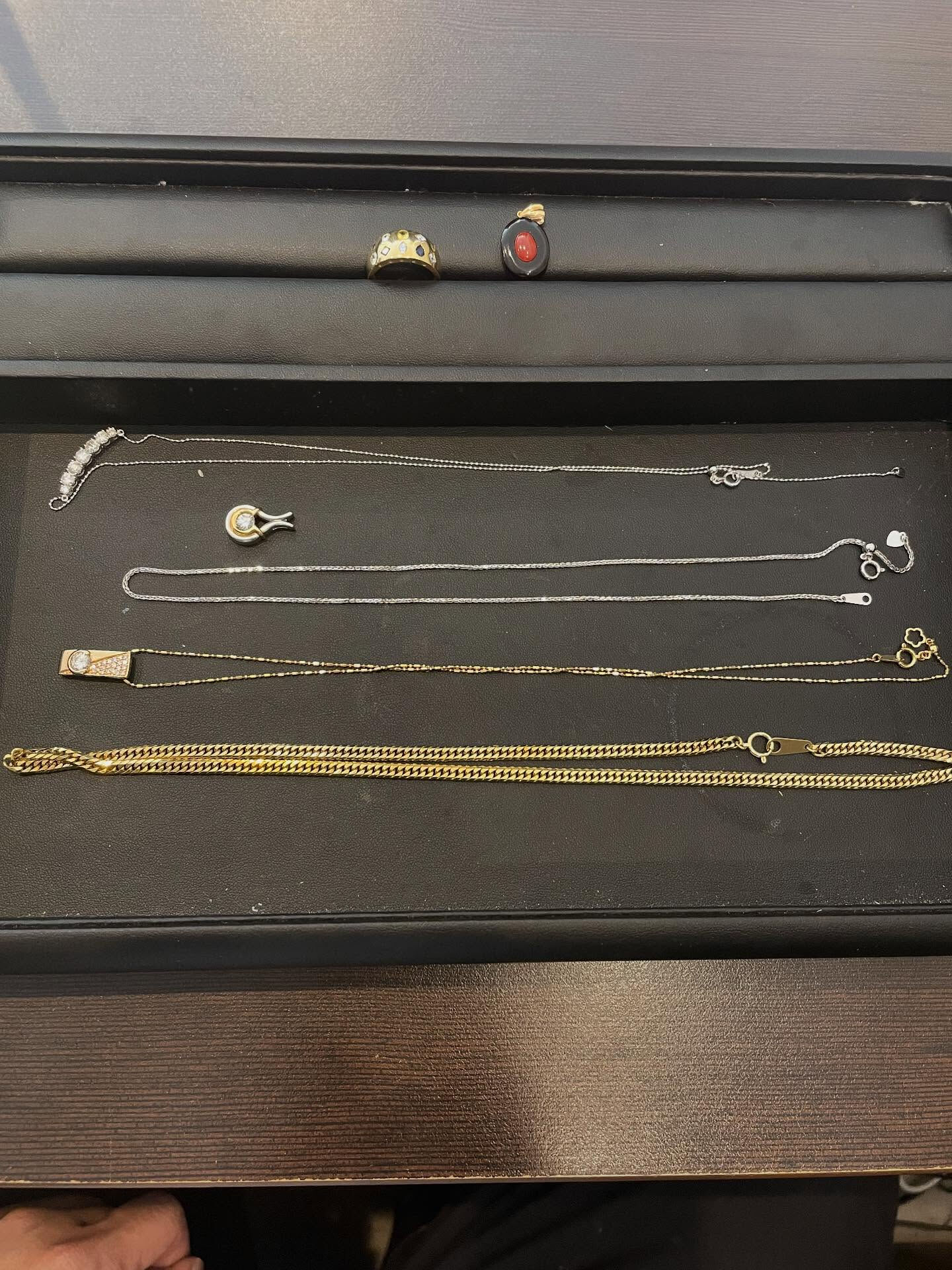 昨日は使われなくなった貴金属お持ち込み頂きました