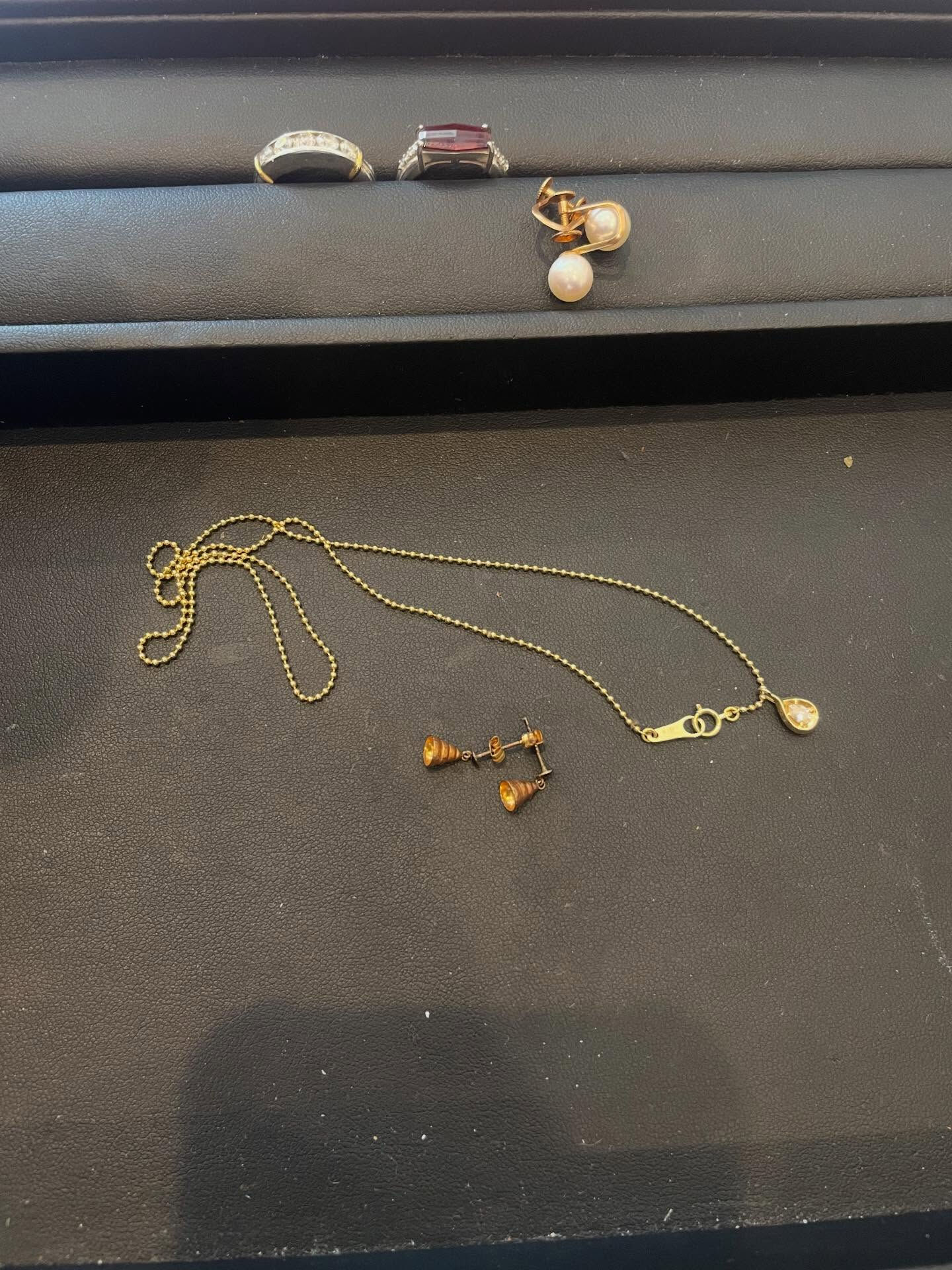 初めてのお客様より貴金属をお買取させていただきました✨
